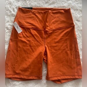 TNA SLICK HI-RISE Biker Shorts